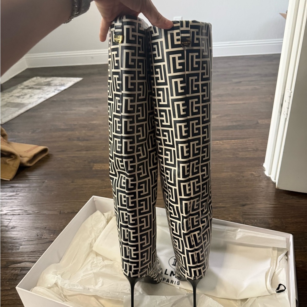 Balmain Black and White Heeled Boots - Picture 7 of 8